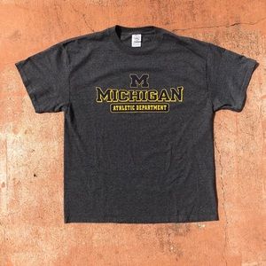 Vintage college tshirt